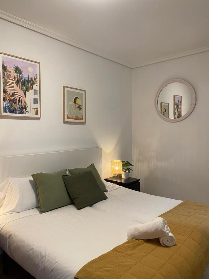 Apartamento Amplio Y Central A Pie De Playa La Concha San Sebastián Eksteriør billede